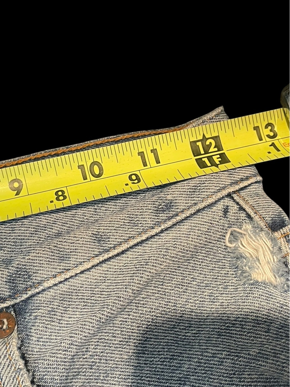 Agolde 24” Cut Off Distressed Frayed Denim Shorts - Picture 6 of 6